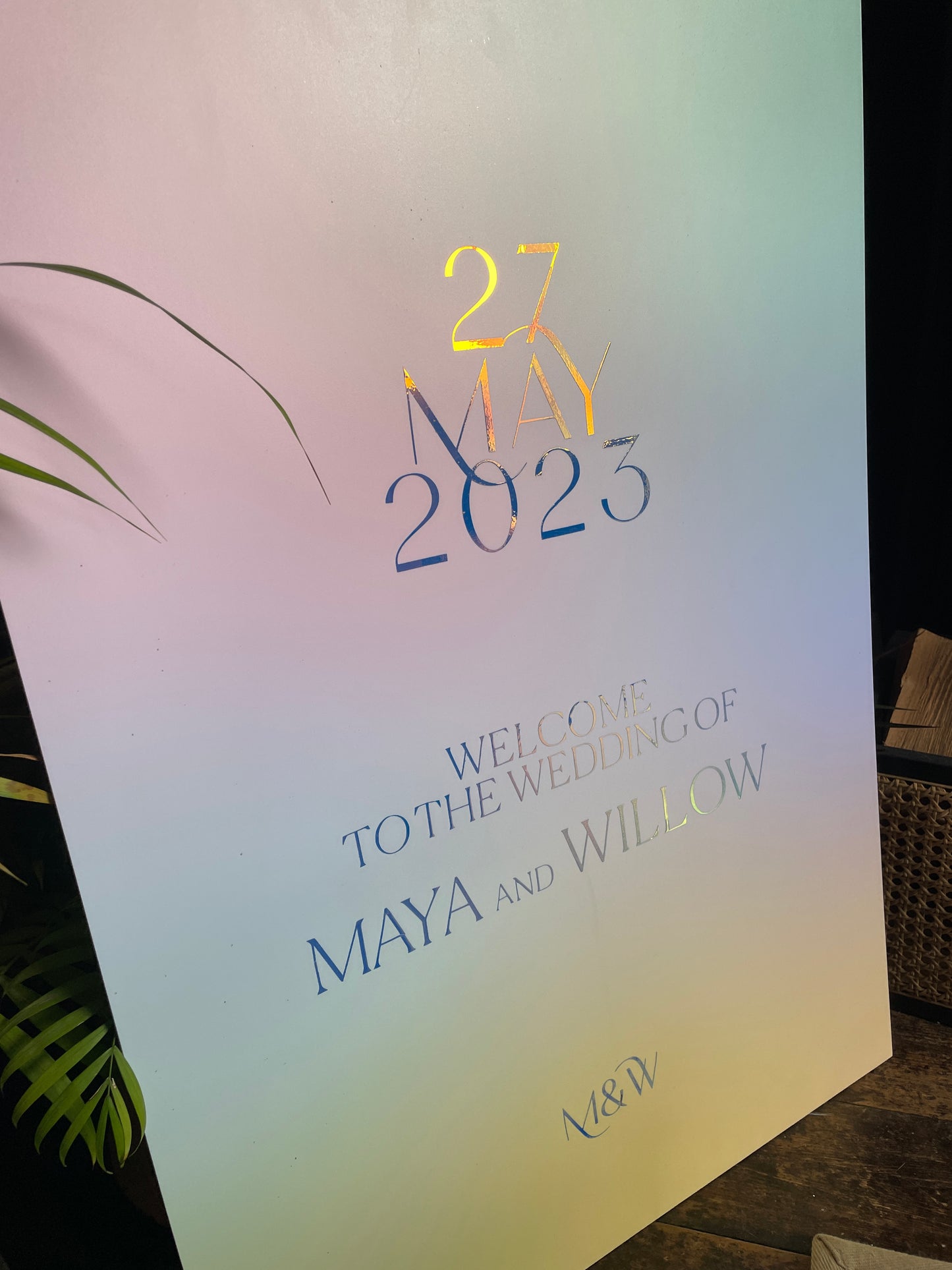 Wedding Jewels - Welcome Sign with Vinyl